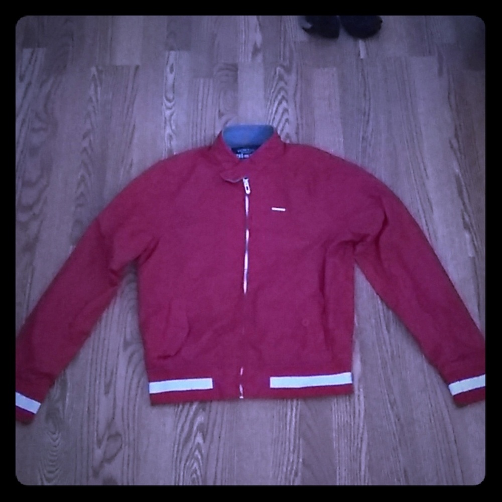 No tags but never worn